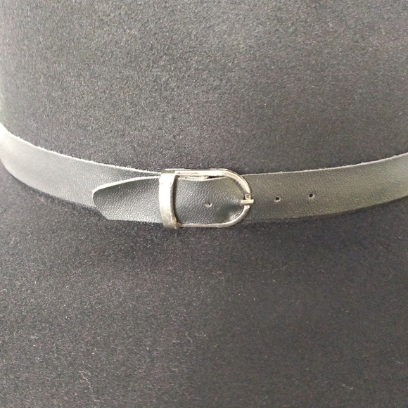 SOLD OUT Women's Black Floppy Brim Fedora Hat- NWT - Picture 8 of 11